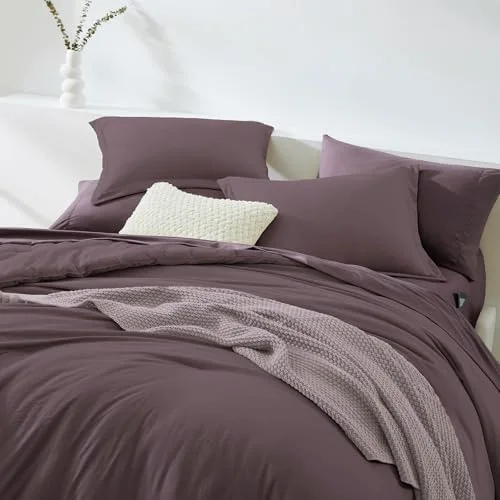 7-Piece Bed in a Bag in Arctic Plum, Queen, detail view