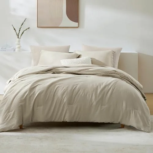 Comforter + Throw Bundles, detail view