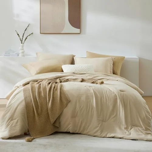 Comforter + Throw Bundles in Green, Beige, Queen, detail view