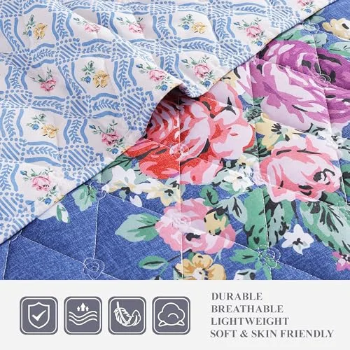 Farmhouse Quilt Set in Blue, Twin, detail view