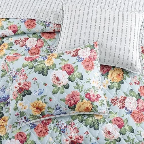 Farmhouse Quilt Set, detail view