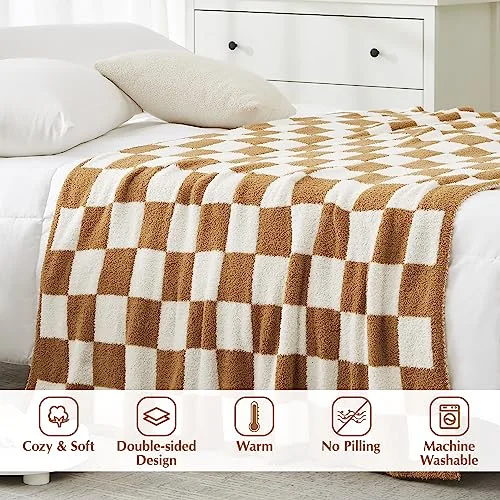 Checkered Knit Throw, detail view