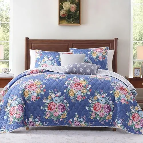 Farmhouse Quilt Set in Blue