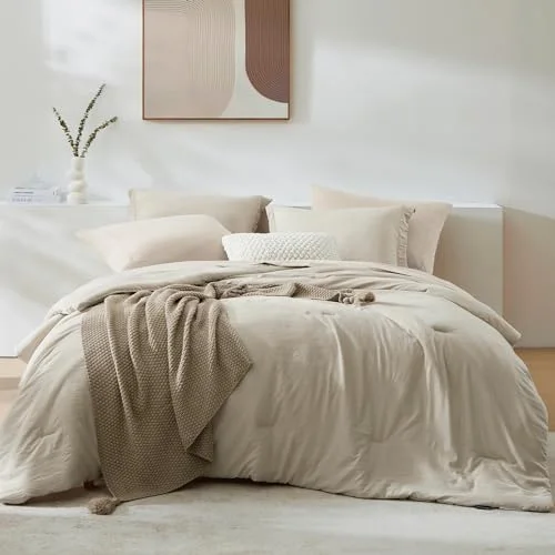 Comforter + Throw Bundles, detail view