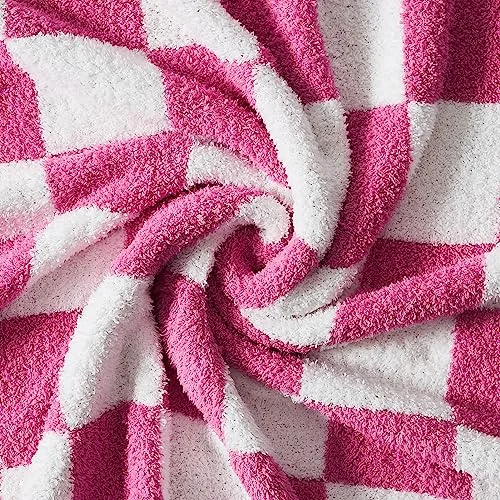 Checkered Knit Throw in Hot Pink, detail view