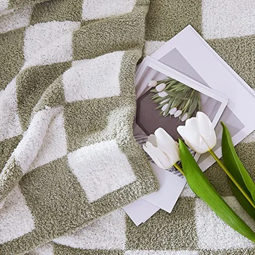 Comforter + Throw Bundles in Sage Green, Burnt Orange, detail view