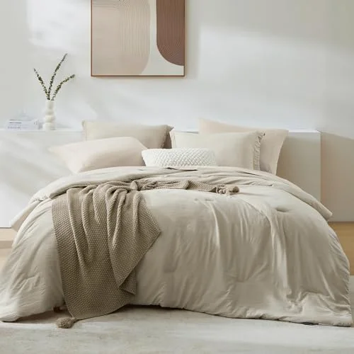 Comforter + Throw Bundles, detail view