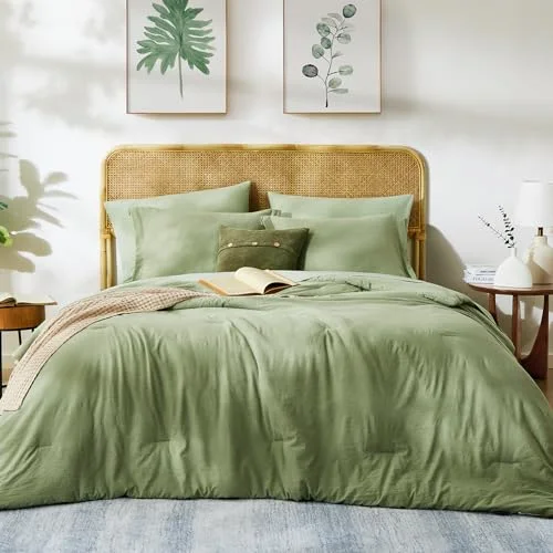 Comforter + Throw Bundles in Sage Green, Queen, detail view