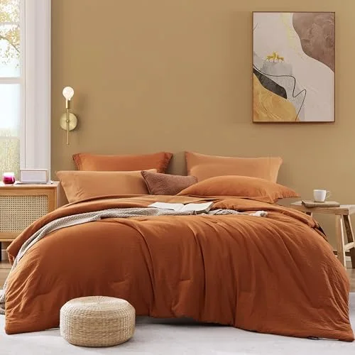 Comforter + Throw Bundles, detail view