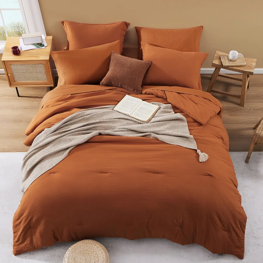 7-Piece Bed in a Bag in Burnt Orange, Queen, detail view