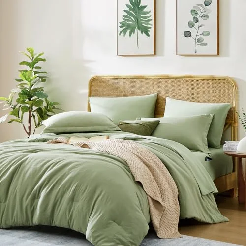 Comforter + Throw Bundles in Sage Green, Queen, detail view