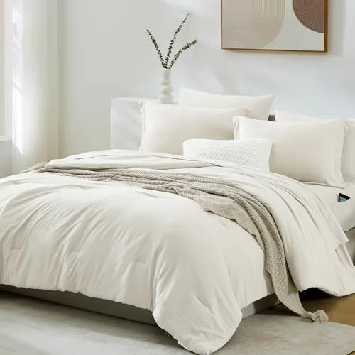7-Piece Bed in a Bag in Snow White, Queen, detail view