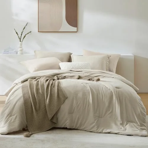 Comforter + Throw Bundles, detail view